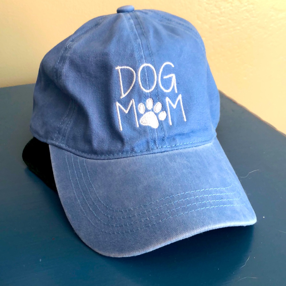 Dog Mom hat. Never been worn!